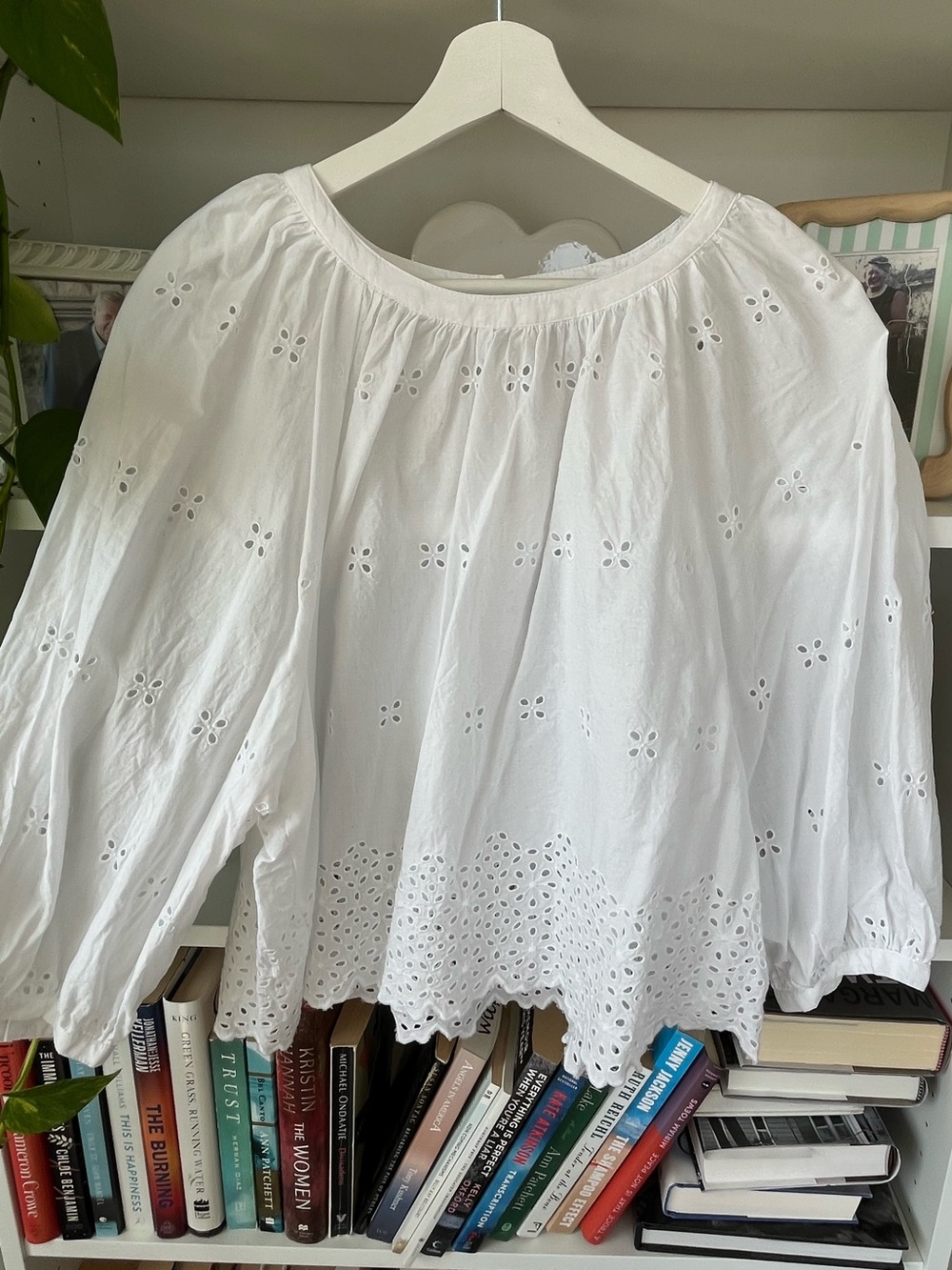 Old Navy Size L White Eyelet Top